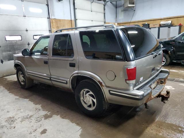 1GNDT13W1W2199675 - 1998 CHEVROLET BLAZER TAN photo 2