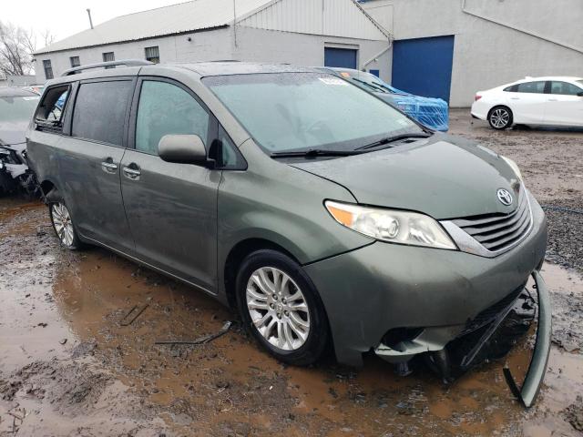 5TDYK3DC0BS016086 - 2011 TOYOTA SIENNA XLE GREEN photo 4