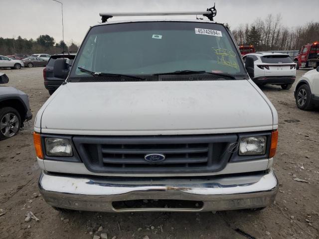 1FTRE14W06HB15978 - 2006 FORD ECONOLINE E150 VAN WHITE photo 5