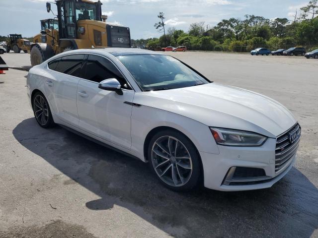 WAUB4CF56JA100761 - 2018 AUDI S5 PREMIUM PLUS თეთრი ფოტო 4