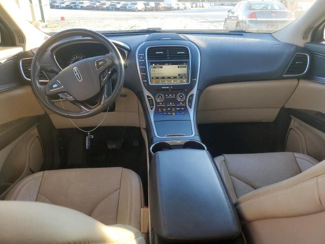 2LMTJ6LR7GBL51472 - 2016 LINCOLN MKX RESERVE WHITE photo 8