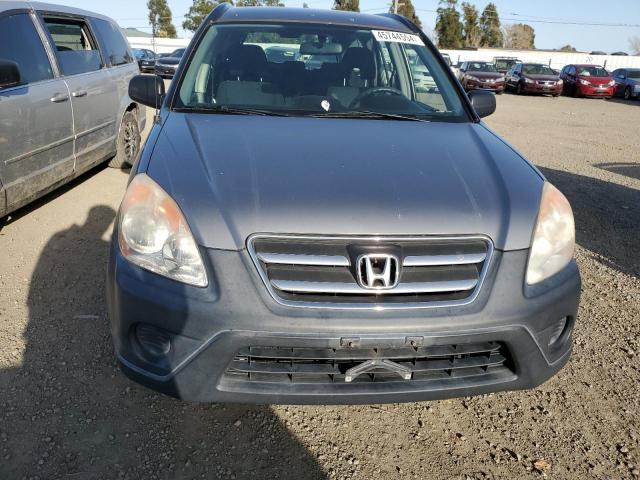 JHLRD78505C057828 - 2005 HONDA CR-V LX SILVER photo 5