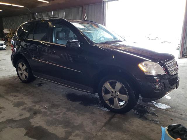 4JGBB8GB3BA734083 - 2011 MERCEDES-BENZ ML 350 4MATIC BLACK photo 4