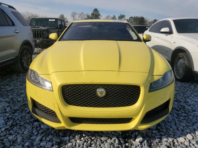 SAJBE4BV2GCY16163 - 2016 JAGUAR XF PRESTIGE YELLOW photo 5