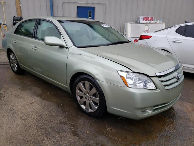 4T1BK36BX7U216109 - 2007 TOYOTA AVALON XL GREEN photo 4