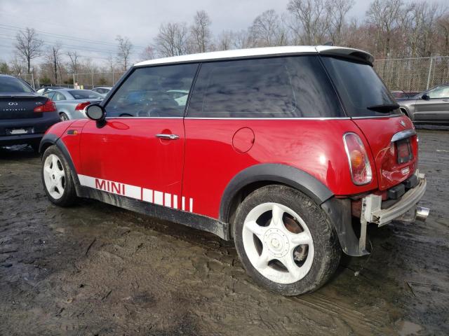 WMWRC33433TJ50876 - 2003 MINI COOPER RED photo 2