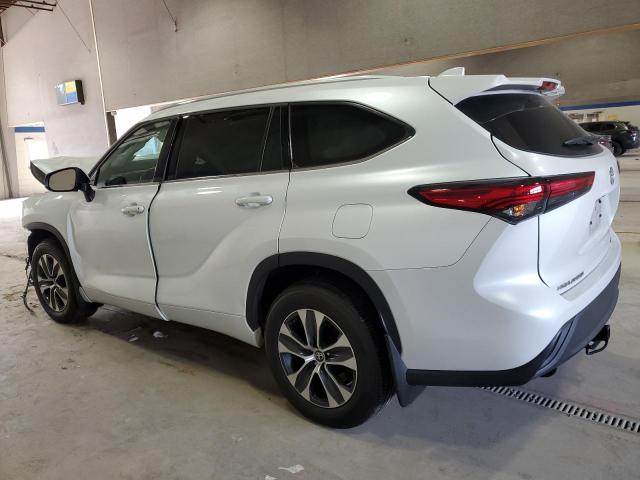 5TDGZRBH7NS247290 - 2022 TOYOTA HIGHLANDER XLE 白色 照片 2