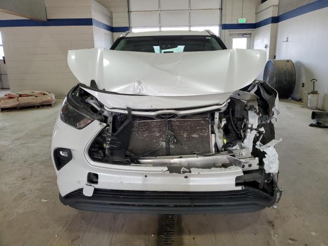 5TDGZRBH7NS247290 - 2022 TOYOTA HIGHLANDER XLE 白色 照片 5