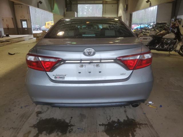 4T1BF1FK7HU338632 - 2017 TOYOTA CAMRY XSE LE SILVER photo 6