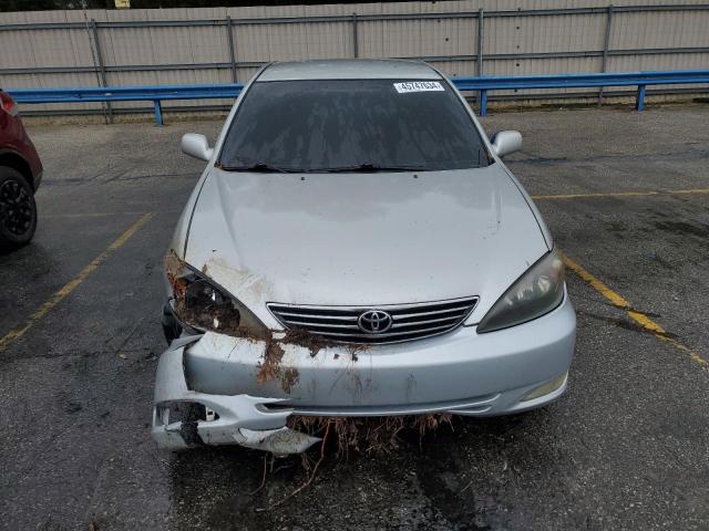 4T1BE32K52U073754 - 2002 TOYOTA CAMRY LE SILVER photo 5