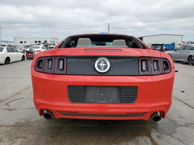 1ZVBP8AM8D5270748 - 2013 FORD MUSTANG RED photo 6