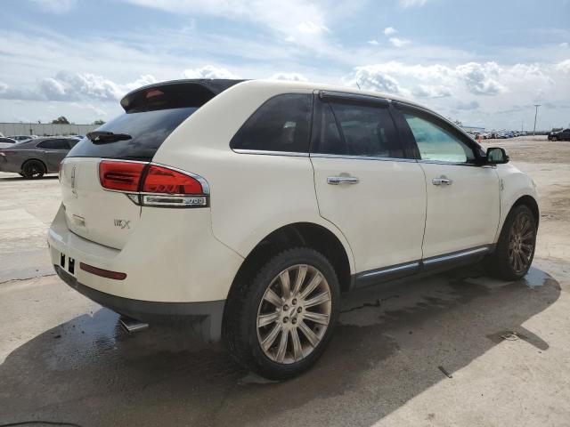 2LMDJ6JK8CBL07226 - 2012 LINCOLN MKX WHITE photo 3