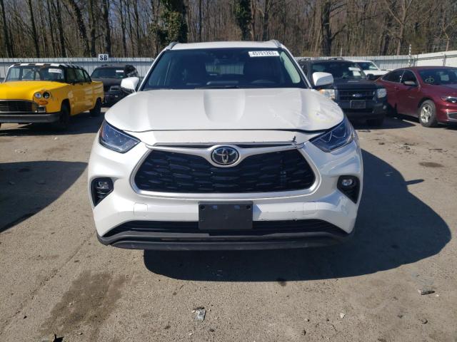5TDGZRBH0NS574047 - 2022 TOYOTA HIGHLANDER XLE WHITE photo 5