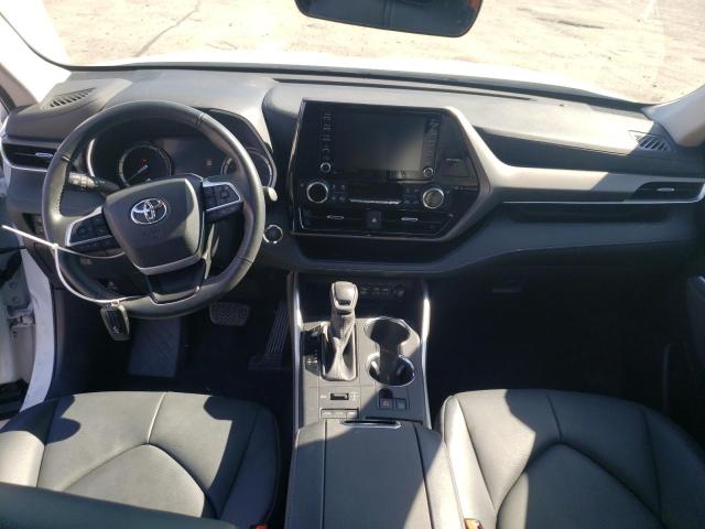 5TDGZRBH0NS574047 - 2022 TOYOTA HIGHLANDER XLE WHITE photo 8