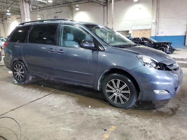 5TDZK22C17S060087 - 2007 TOYOTA SIENNA XLE GRAY photo 4