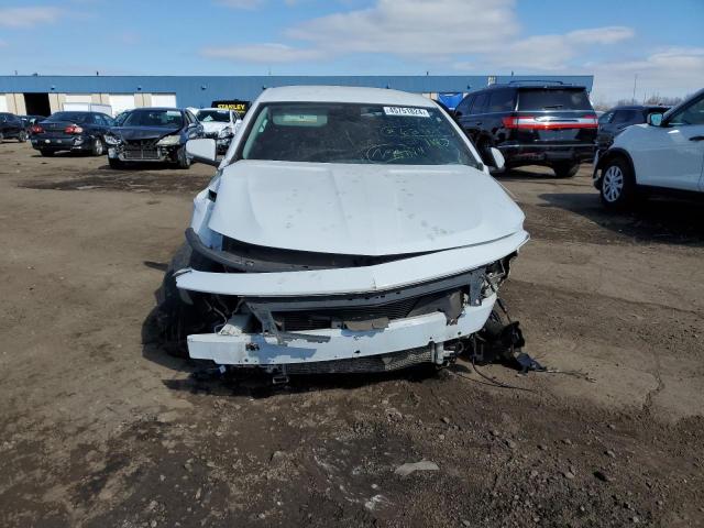 2G1115S31G9141142 - 2016 CHEVROLET IMPALA LT WHITE photo 5