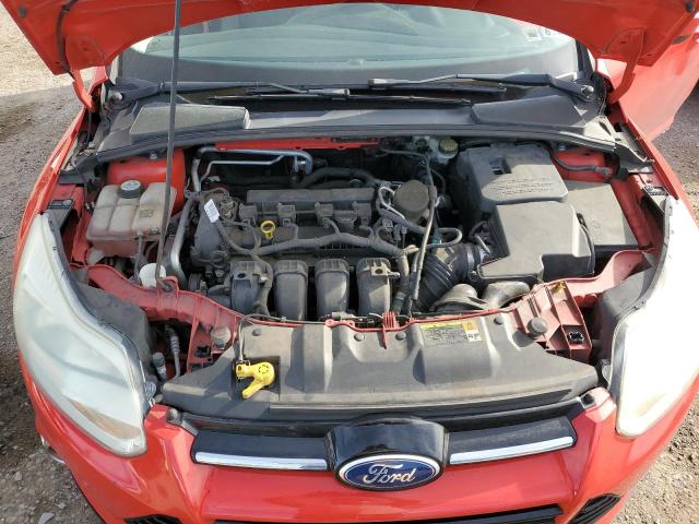 1FAHP3K23CL188262 - 2012 FORD FOCUS SE RED photo 11