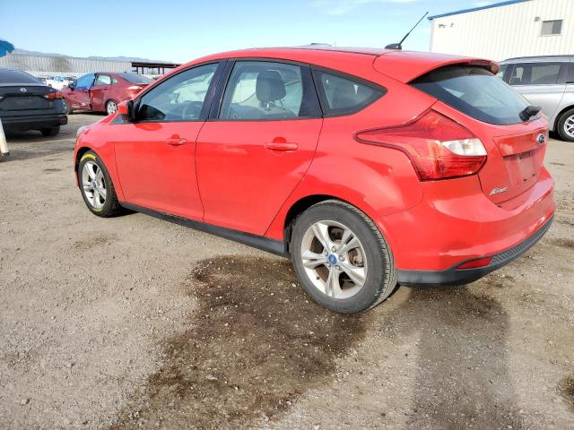 1FAHP3K23CL188262 - 2012 FORD FOCUS SE RED photo 2