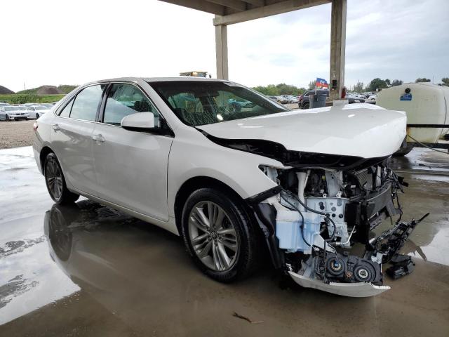 4T1BF1FK0HU376378 - 2017 TOYOTA CAMRY LE WHITE photo 4