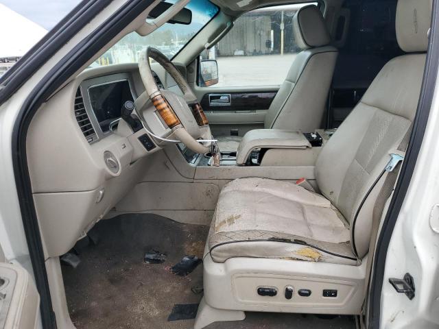 5LMFU28528LJ06768 - 2008 LINCOLN NAVIGATOR თეთრი ფოტო 7