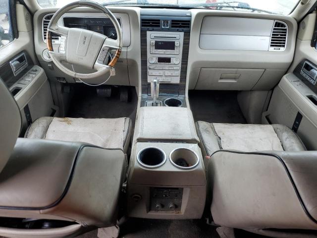 5LMFU28528LJ06768 - 2008 LINCOLN NAVIGATOR თეთრი ფოტო 8