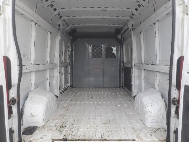 3C6URVHD4FE516610 - 2015 RAM PROMASTER 3500 HIGH თეთრი ფოტო 10