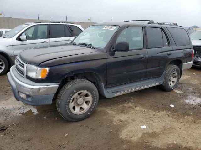 2000 TOYOTA 4RUNNER SR5, 