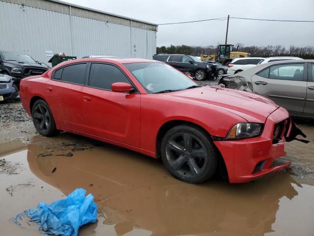 2C3CDXHG4CH132260 - 2012 DODGE CHARGER SXT RED photo 4