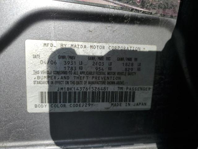 JM1BK143761526481 - 2006 MAZDA 3 HATCHBACK GRAY photo 12