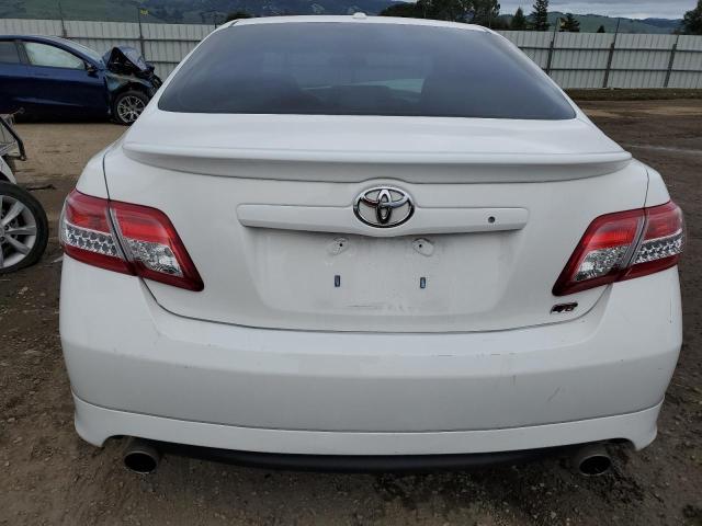 4T1BK3EK8BU629513 - 2011 TOYOTA CAMRY SE WHITE photo 6