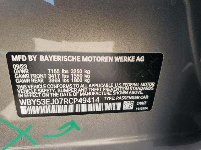 WBY53EJ07RCP49414 - 2024 BMW I7 XDRIVE60 GRAY photo 12
