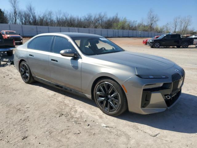 WBY53EJ07RCP49414 - 2024 BMW I7 XDRIVE60 GRAY photo 4