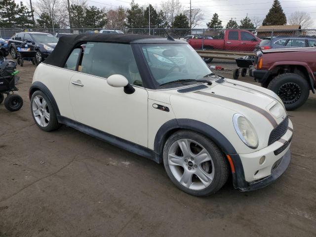 WMWRH33556TF88770 - 2006 MINI COOPER S WHITE photo 4