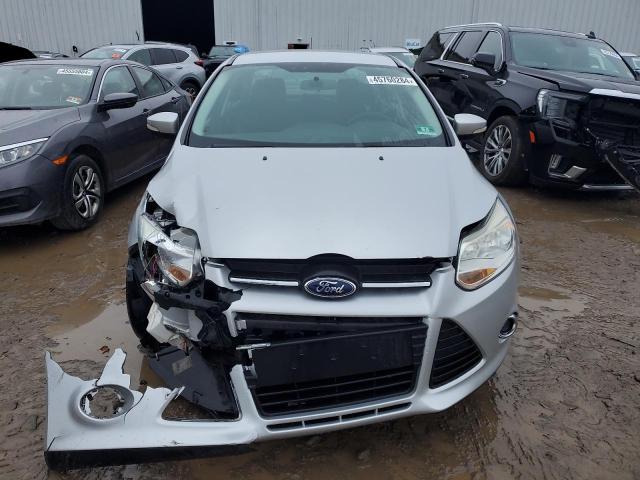 1FADP3F27DL239904 - 2013 FORD FOCUS SE SILVER photo 5