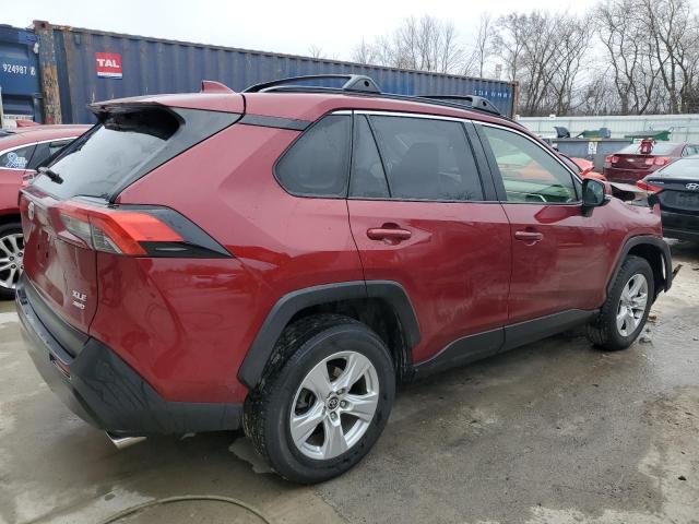 JTMP1RFV9MD531571 - 2021 TOYOTA RAV4 XLE RED photo 3