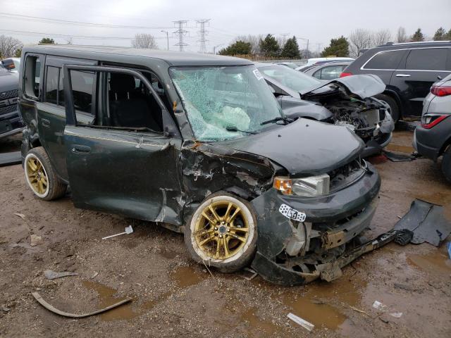 JTLKT324850200542 - 2005 TOYOTA SCION XB GRAY photo 4