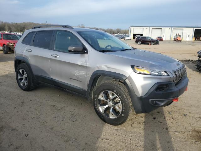 1C4PJMBX7JD512765 - 2018 JEEP CHEROKEE TRAILHAWK SILVER photo 4