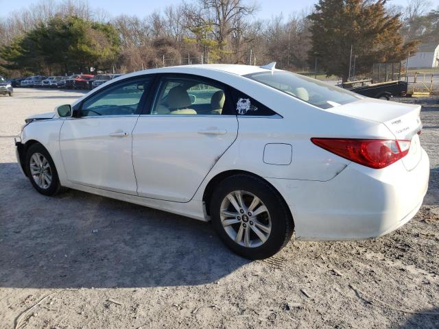 5NPEB4AC5BH219705 - 2011 HYUNDAI SONATA GLS WHITE photo 2