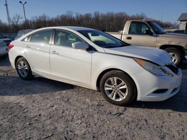 5NPEB4AC5BH219705 - 2011 HYUNDAI SONATA GLS WHITE photo 4