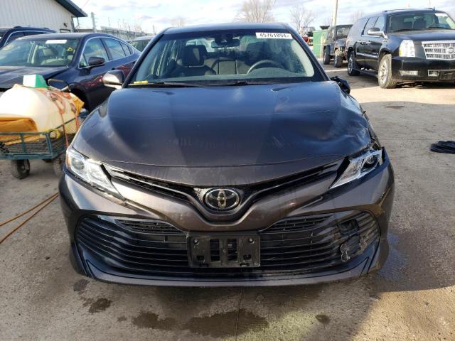 JTNB11HK6J3068820 - 2018 TOYOTA CAMRY L CHARCOAL photo 5