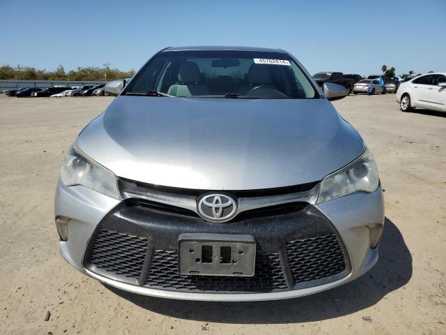 4T1BF1FK9GU136258 - 2016 TOYOTA CAMRY LE SILVER photo 5