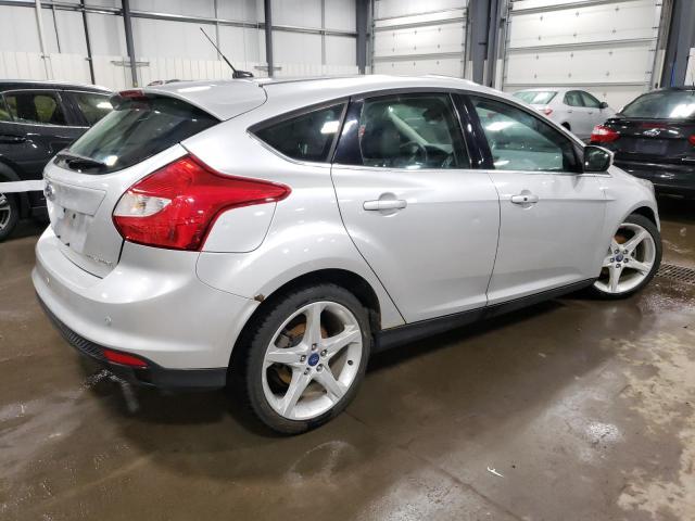 1FAHP3N23CL167651 - 2012 FORD FOCUS TITANIUM SILVER photo 3