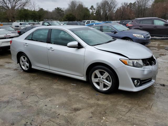 4T1BF1FK4EU441602 - 2014 TOYOTA CAMRY L SILVER photo 4