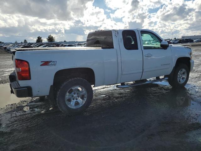 1GCSKTE39AZ198307 - 2010 CHEVROLET SILVERADO K1500 LTZ WHITE photo 3