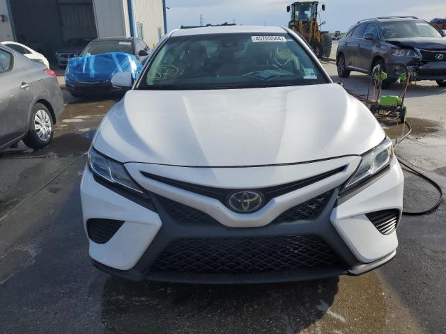 4T1B11HK1KU203715 - 2019 TOYOTA CAMRY L WHITE photo 5