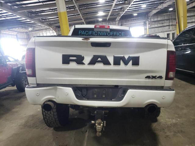 1C6RR7MT7JS241318 - 2018 RAM 1500 SPORT WHITE photo 6