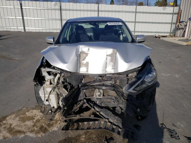 3N1AB7AP1JL648330 - 2018 NISSAN SENTRA S SILVER photo 5