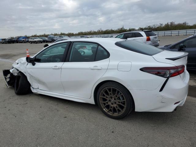 4T1G31AK2RU067079 - 2024 TOYOTA CAMRY SE NIGHT SHADE WHITE photo 2