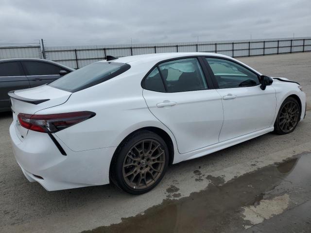 4T1G31AK2RU067079 - 2024 TOYOTA CAMRY SE NIGHT SHADE WHITE photo 3