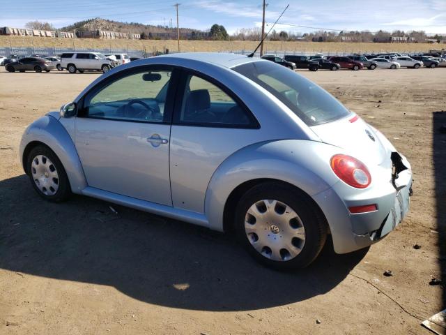 3VWPG3AG0AM014905 - 2010 VOLKSWAGEN NEW BEETLE SILVER photo 2